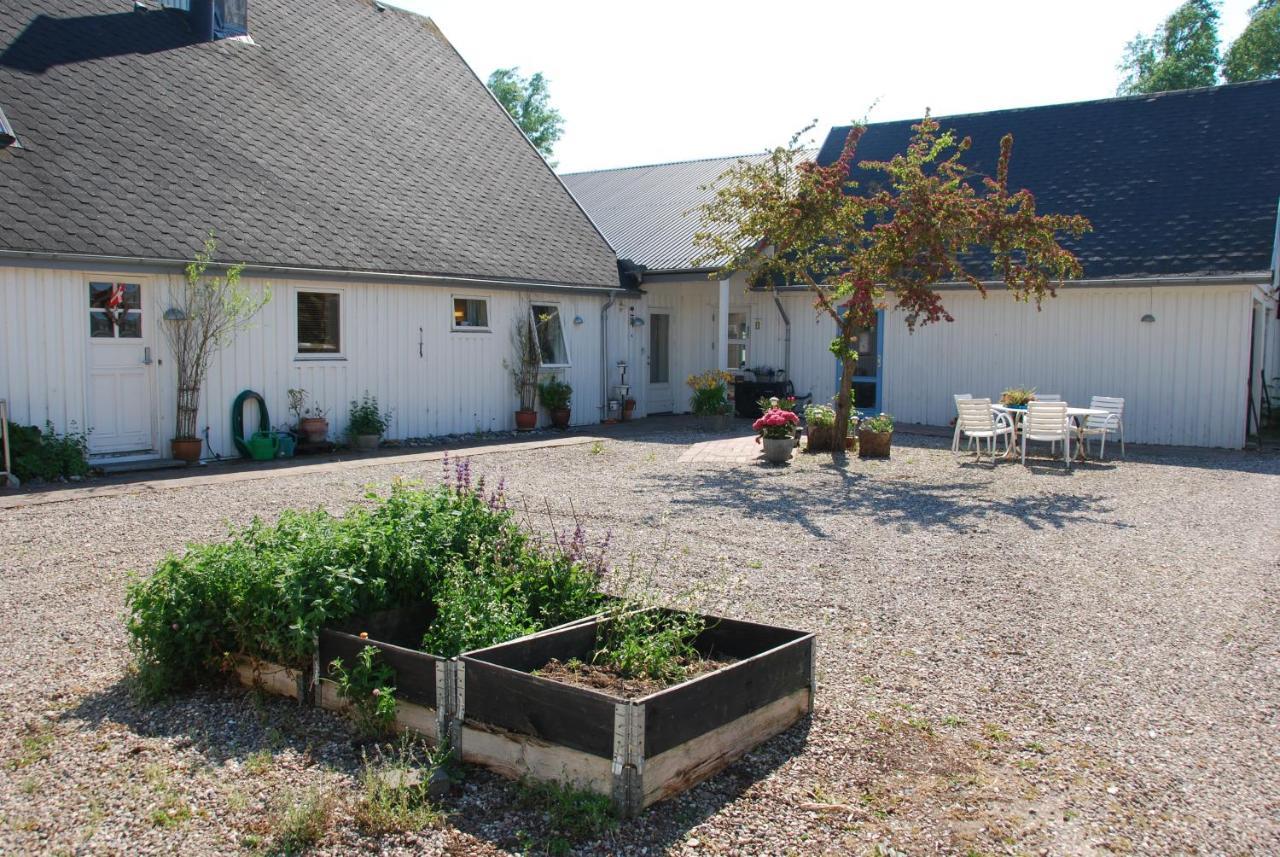 Quistgaarden Bed & Breakfast Spjellerup エクステリア 写真