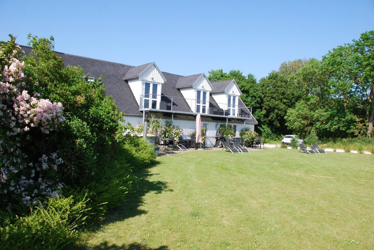 Quistgaarden Bed & Breakfast Spjellerup エクステリア 写真