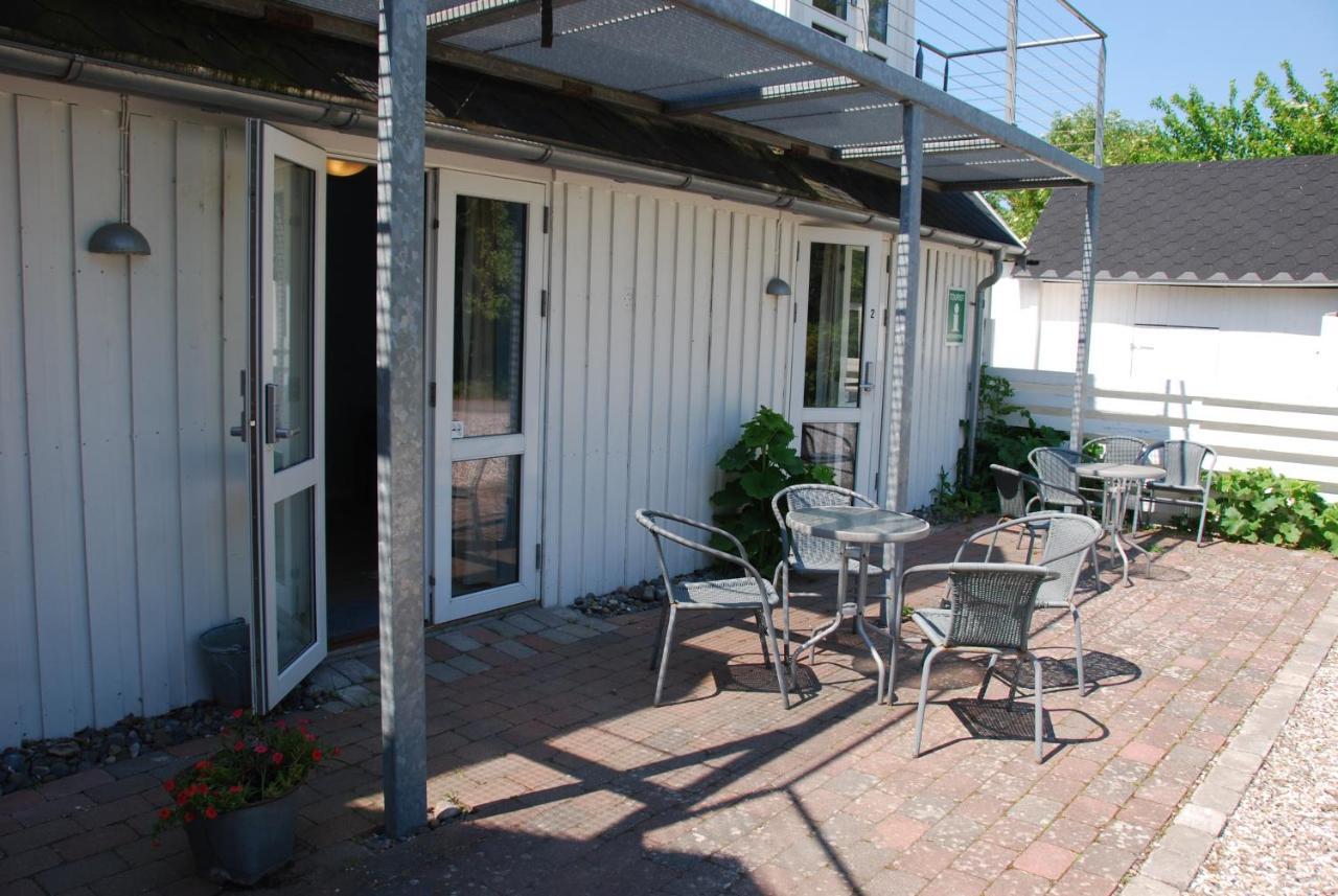 Quistgaarden Bed & Breakfast Spjellerup エクステリア 写真