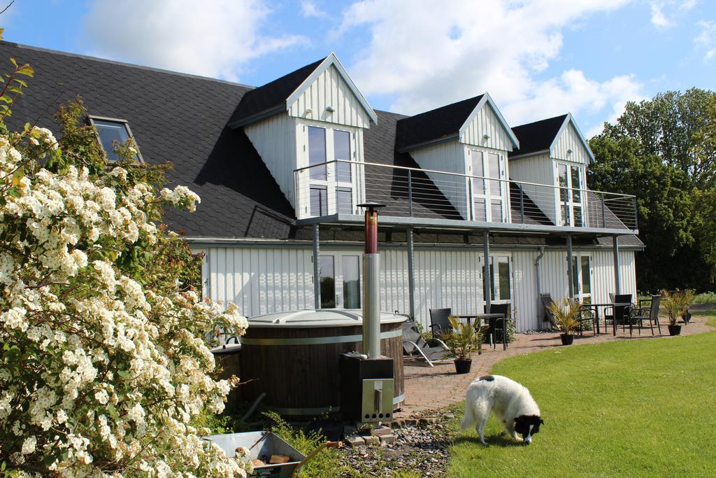 Quistgaarden Bed & Breakfast Spjellerup エクステリア 写真