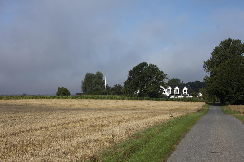 Quistgaarden Bed & Breakfast Spjellerup エクステリア 写真